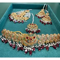 DESI JEWLERY SET