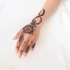 HENNA TATTOO