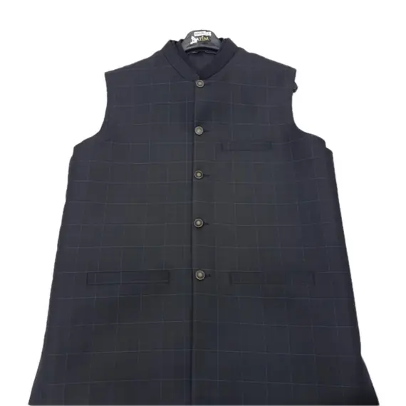 MEN SOLID WAISTCOAT