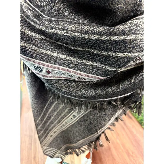 MEN SHAWL