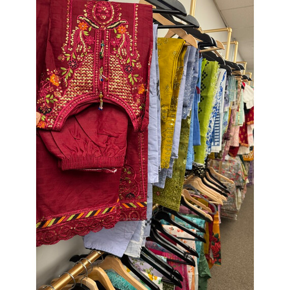 GIRLS PAKISTANI CLOTHS W EMBD