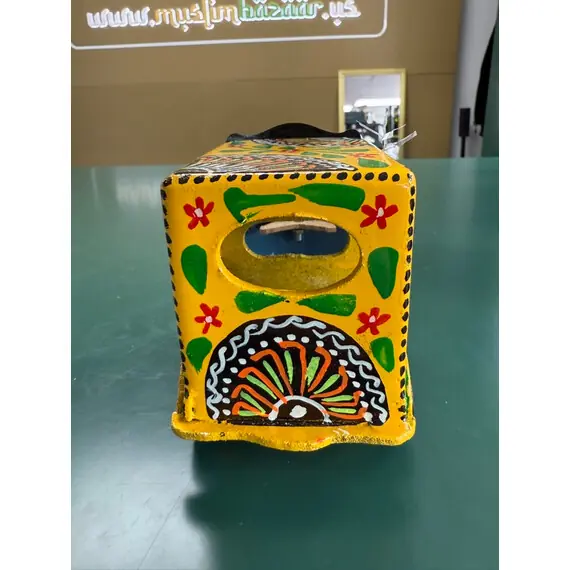 PAKISTANI TRUCK ART DECORATIVE RICKSHAW