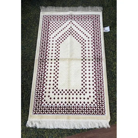MEGANE S PRAYING RUG